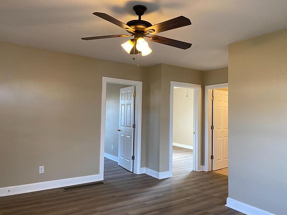 4th image of 710 E Loudon Ave