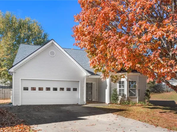 826 Hampton Way, Canton, GA 30115