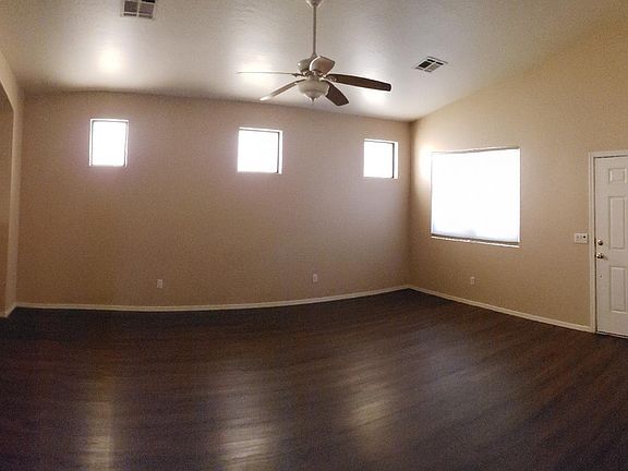 3rd image of 2550 W Lynne Ln