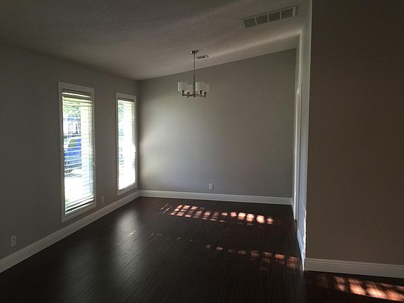 3rd image of 6143 S Kingston Ave