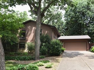 7116 Windgate Rd, Woodbury, MN 55125