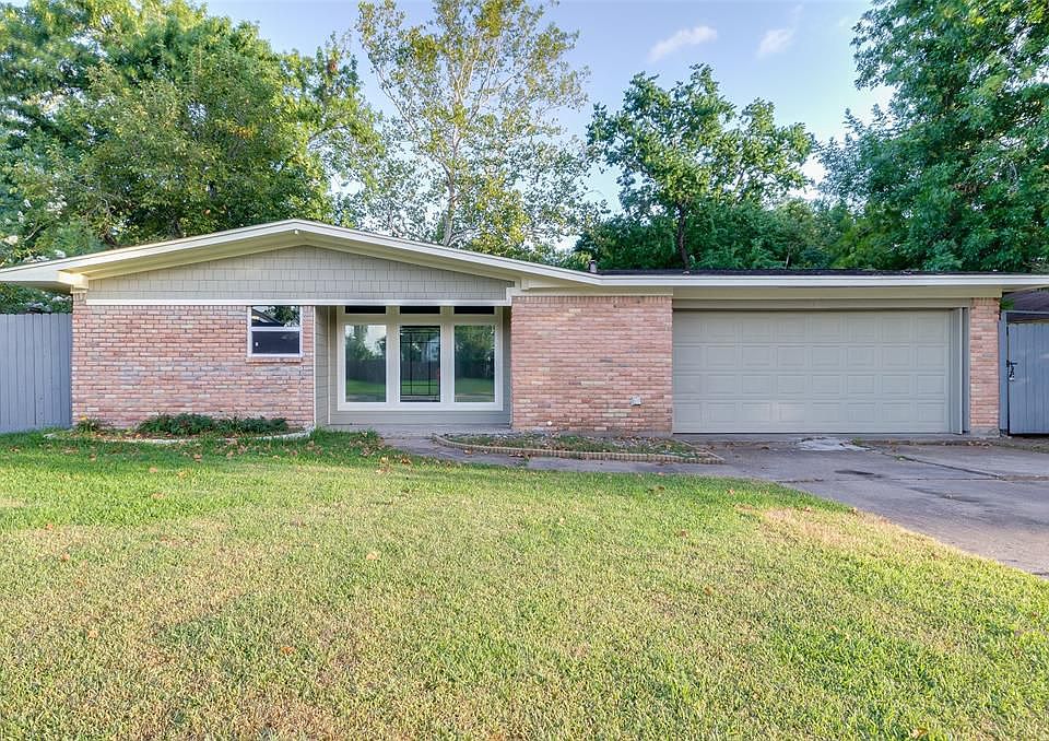 1st image of 2309 Bayou Dr