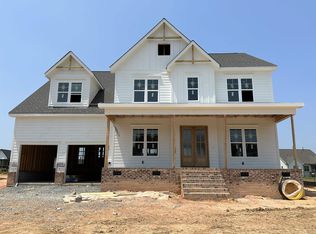 1124 Duke Farm Dr, Wake Forest, NC 27587
