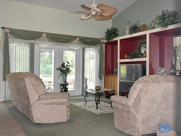 5th image of 10509 Spring Lake Dr