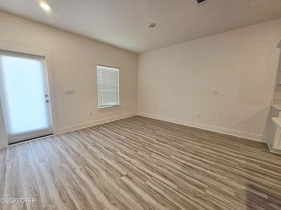 4th image of 260 Salt Creek Ln