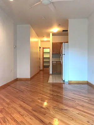 Rented by Capri Jet Realty Corp | media 26