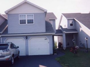 44 Brook St, Rensselaer, NY 12144