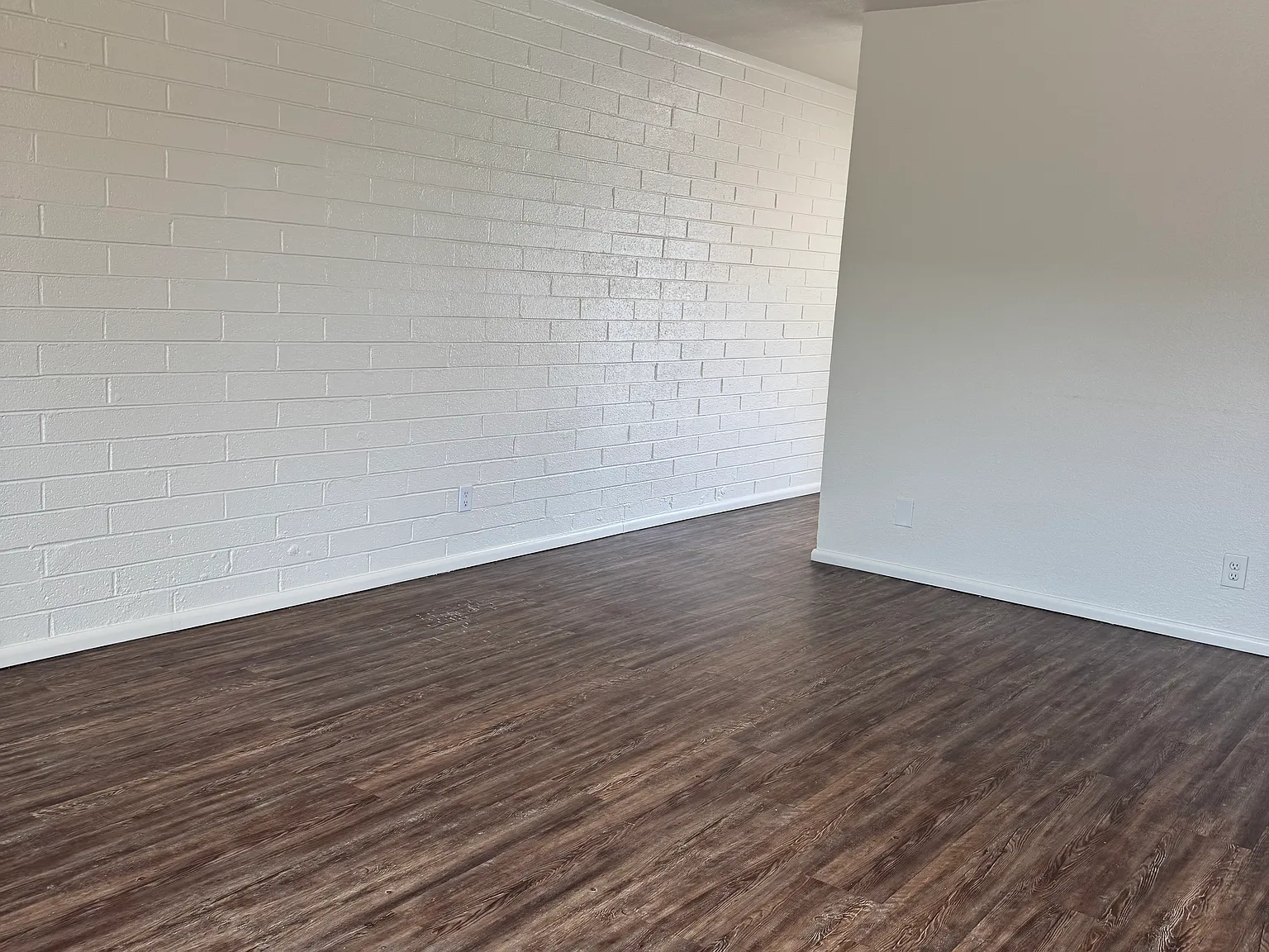 2 bed, 800 sqft, $1,150 — Photo 4