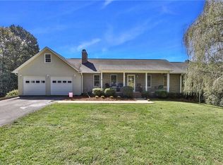 233 Little Waterfall Dr, Pilot mountain, NC 27041