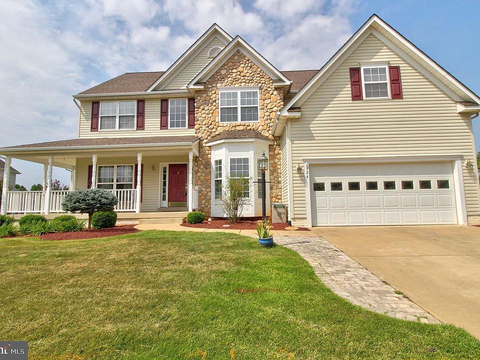1st image of 924 Langdale Ct