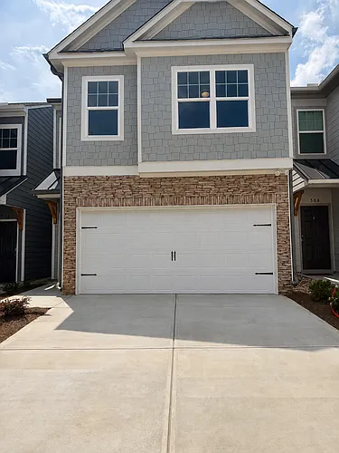 512 Hayes Ln Photo 1