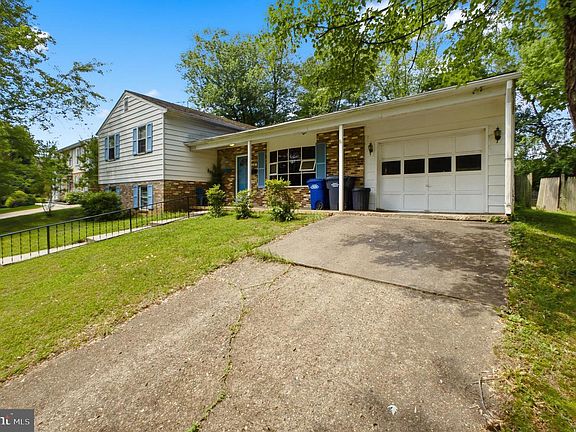 2nd image of 1558 Mary Ellen Ct