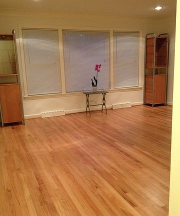 2nd image of 2637 W Greenleaf Ave #1E