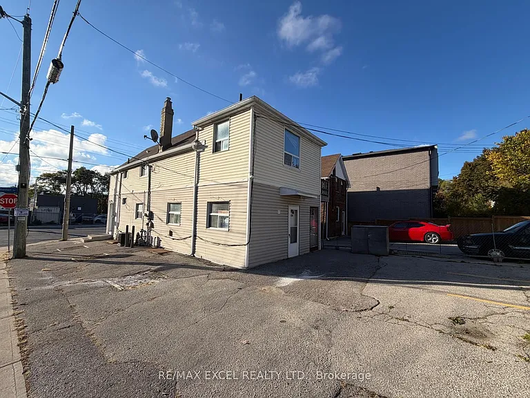 515 Warden Ave #UPPER — Photo 5