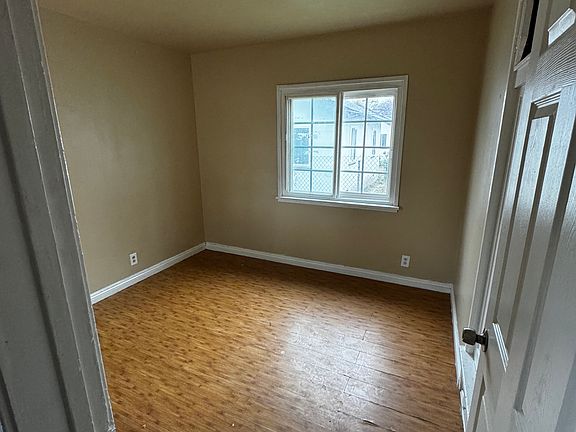 5th image of 203 W Nevada St