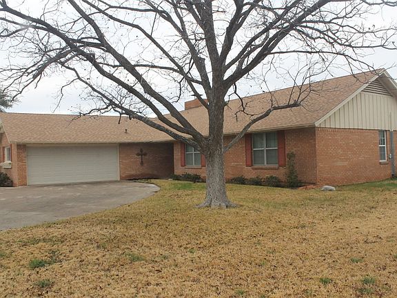 2nd image of 3213 Blossom Ln