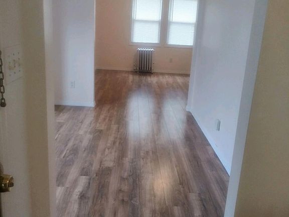 3rd image of 138 Sunset Ave Floor 3