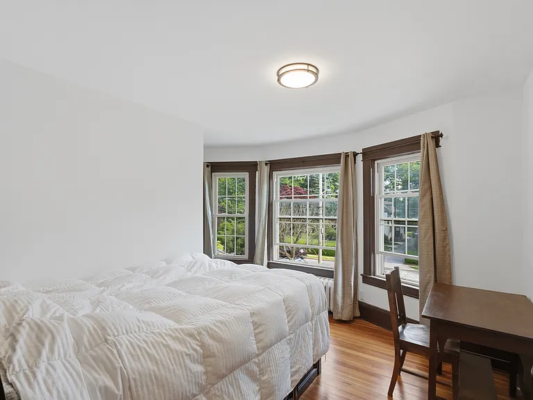 27 Dosoris Way — Photo 16