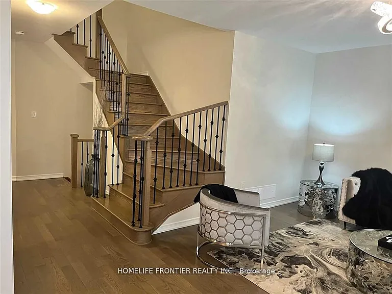 127 Munro Cir — Photo 6