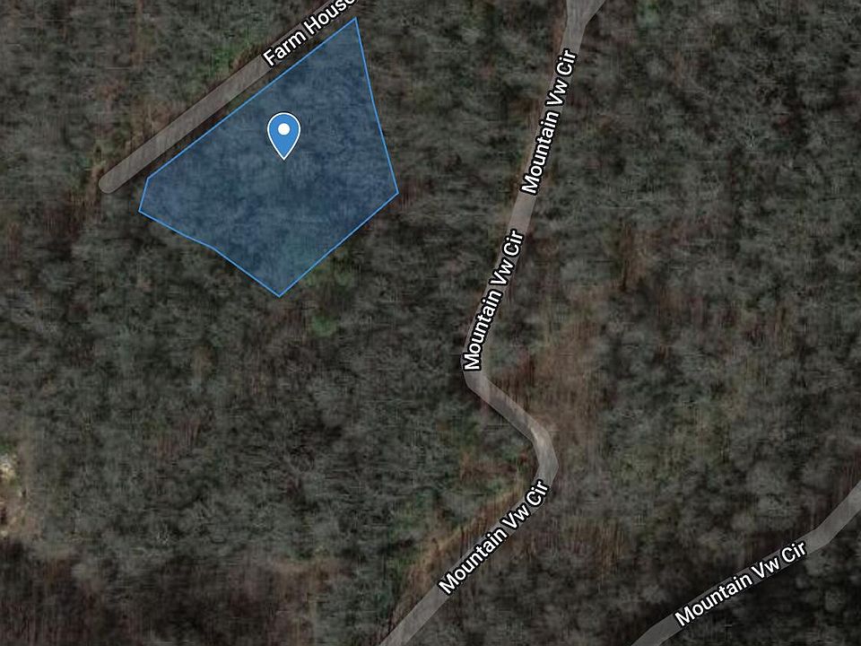 2nd image of 205 Farm House Ln