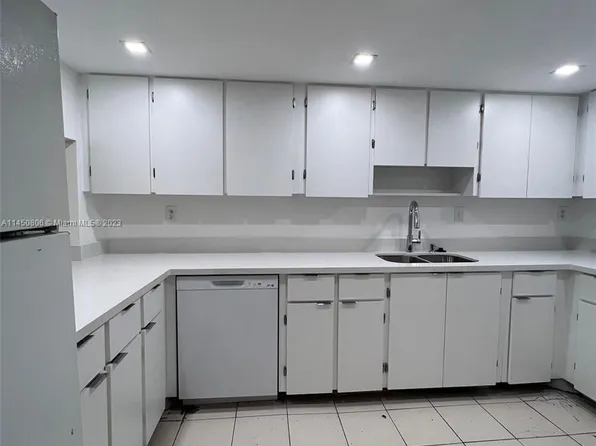 10000 NW 80th Ct APT 2305, Hialeah Gardens, FL 33016
