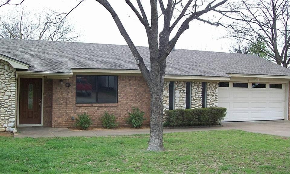 1st image of 704 N Murco Dr