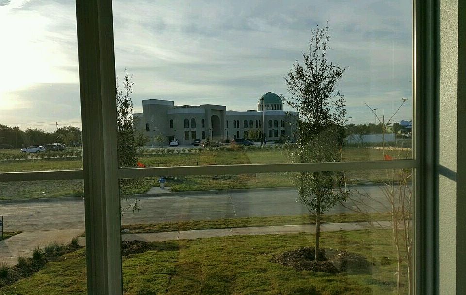 2nd image of 1212 Veloce Dr