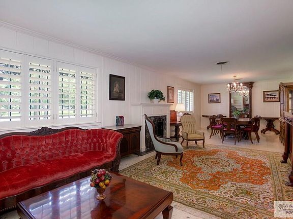 4th image of 104 Robins Ln