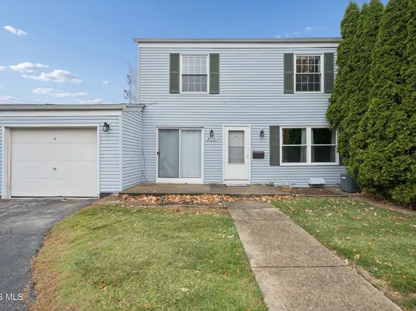 3716 Lakepointe Dr, Northwood, OH 43619