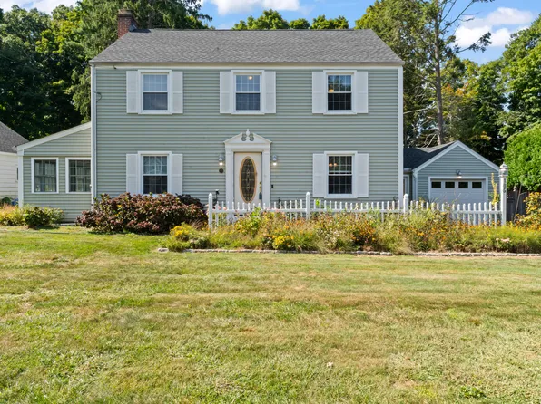 105 Plymouth Lane, Manchester, CT 06040