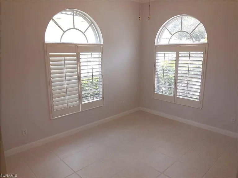 5299 Hawkesbury Way — Photo 17