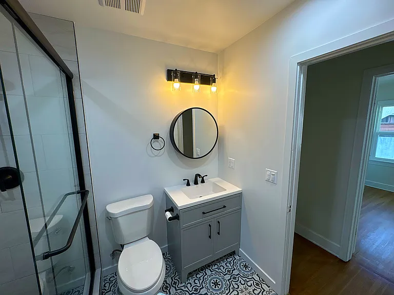3022 Farmdale Ave — Photo 22
