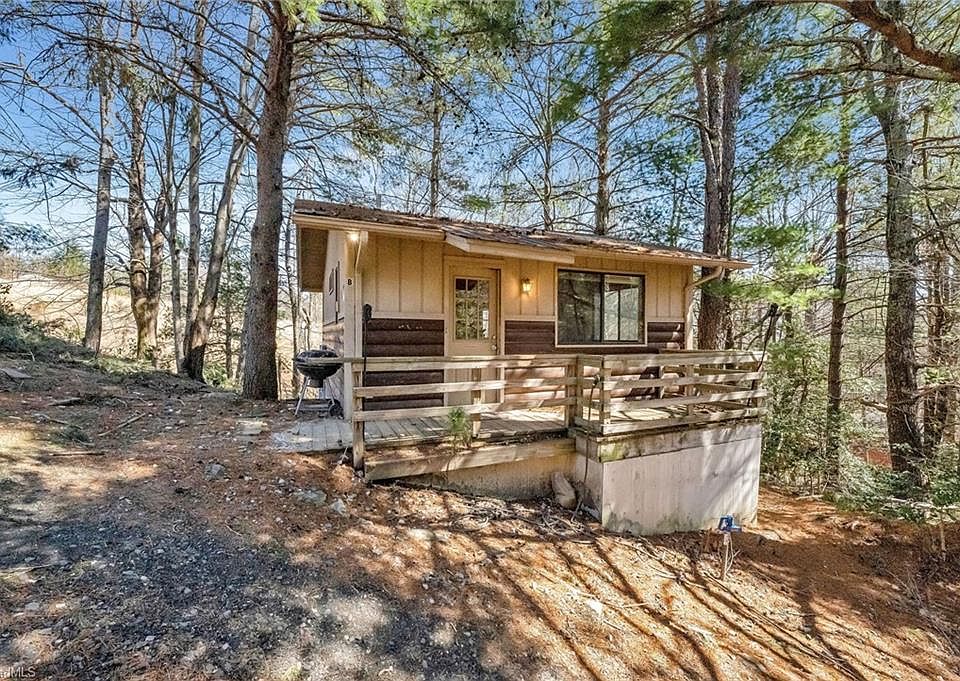 1st image of 209 Grindstone Ln