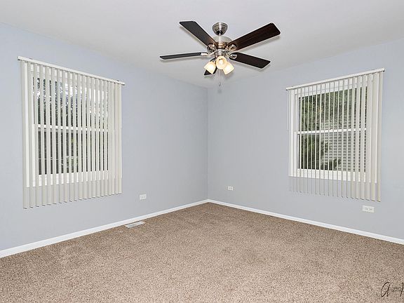 Master bedroom. 12x10 Double closet not in photo.