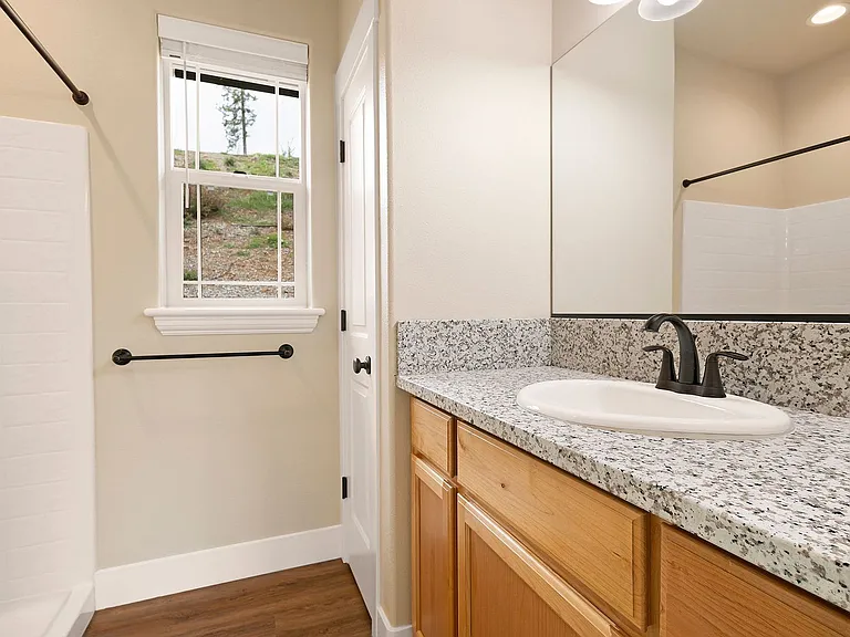 580 Valstream Dr — Photo 11