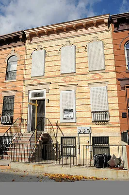 Sold by Bond New York | media 1