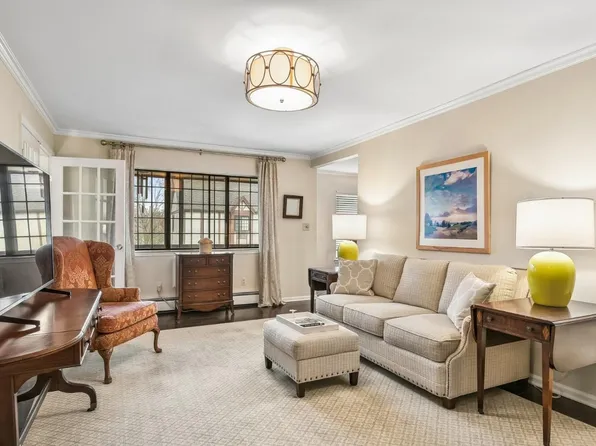 18F Manchester Ct BLDG 18 #F, Chatham Twp., NJ 07928