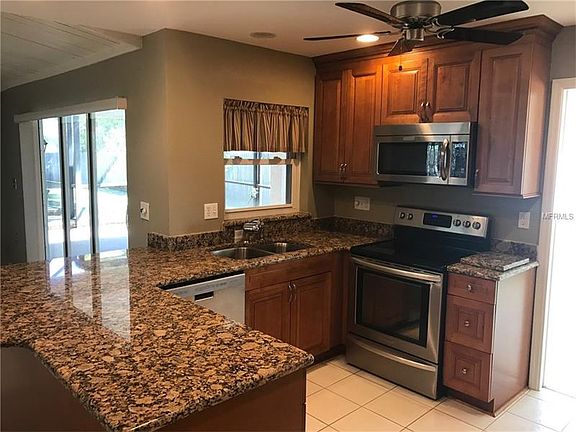5th image of 14121 Spoonbill Ln