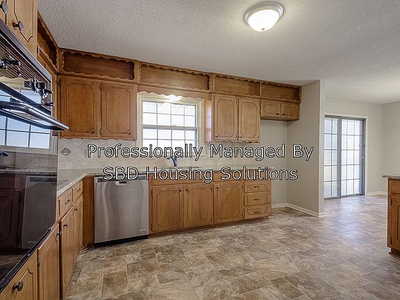 4th image of 12812 Crystal Ave