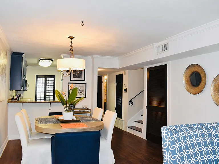 1045 Shook Ave #126F — Photo 9