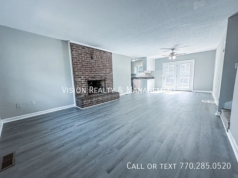 603 Henson Cir — Photo 3