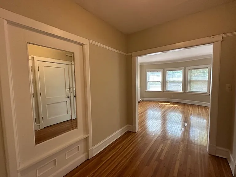 Bright, Spacious 3BR in Prime Upper East Side — Photo 26