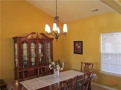 4th image of 8111 Castilla Dr