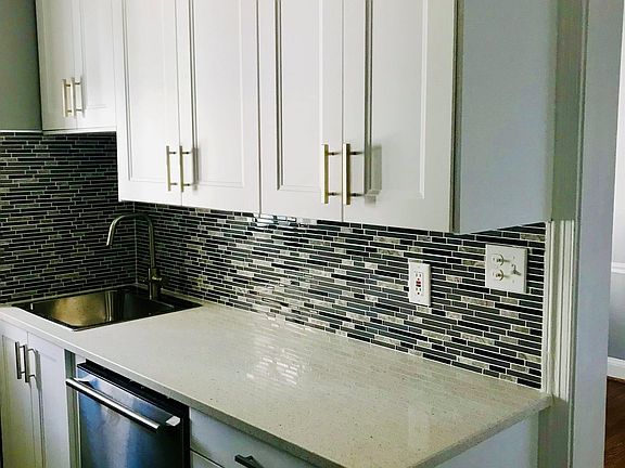 5th image of 2133 N Brandywine St #1