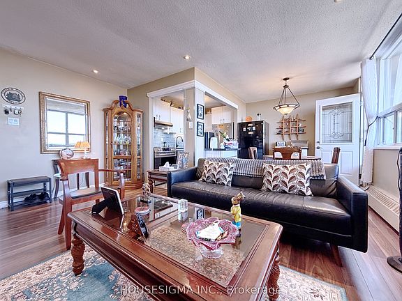 3rd image of 15 Albright Rd #1002