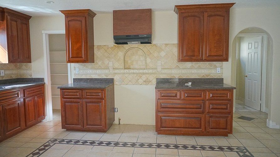 2nd image of 489 Savstrom Way