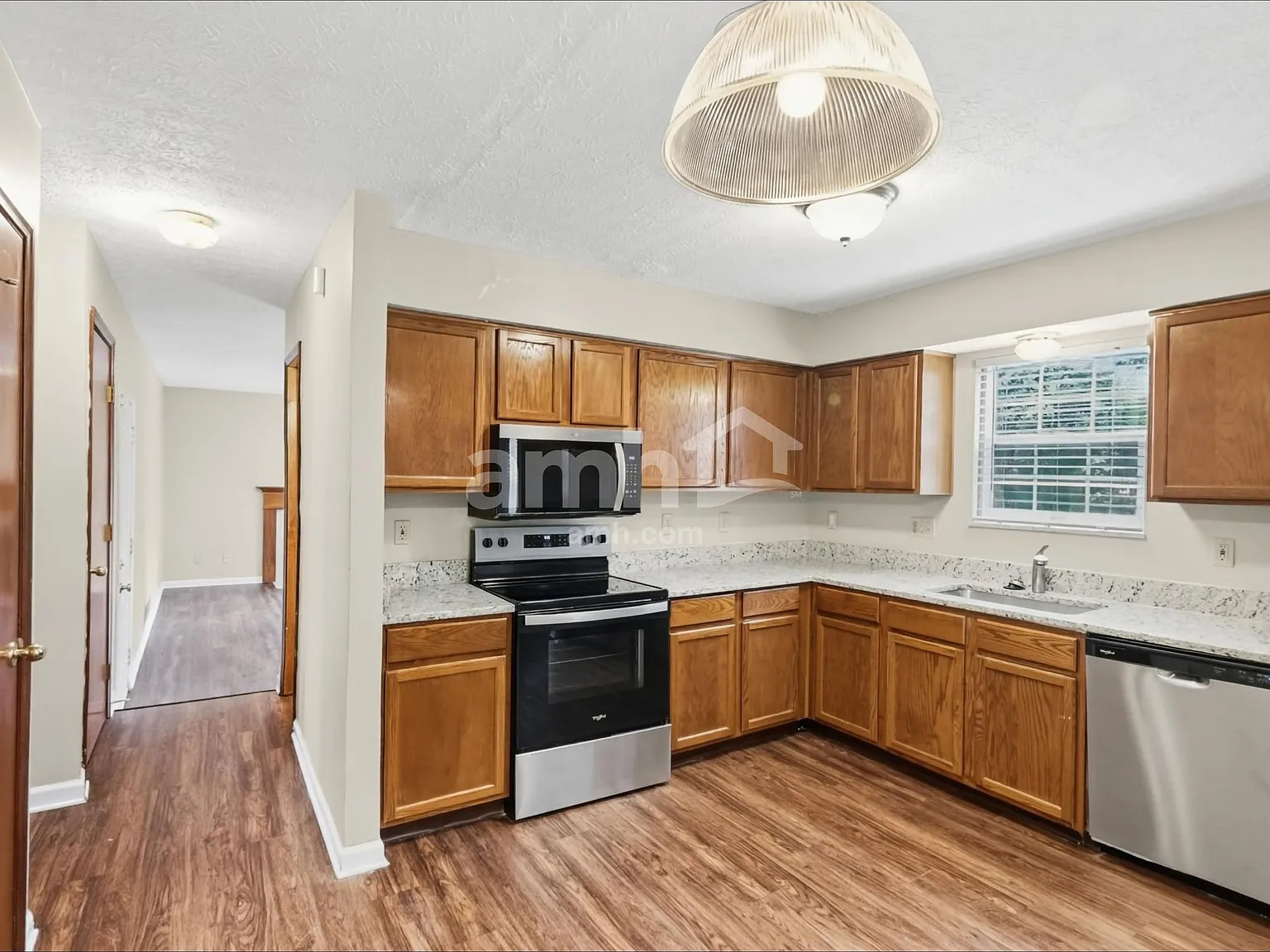 4 bed, 2.5 bath, 2346 sqft, $2,725 — Photo 3