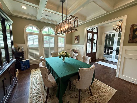 4th image of 8849 Creekrise Dr