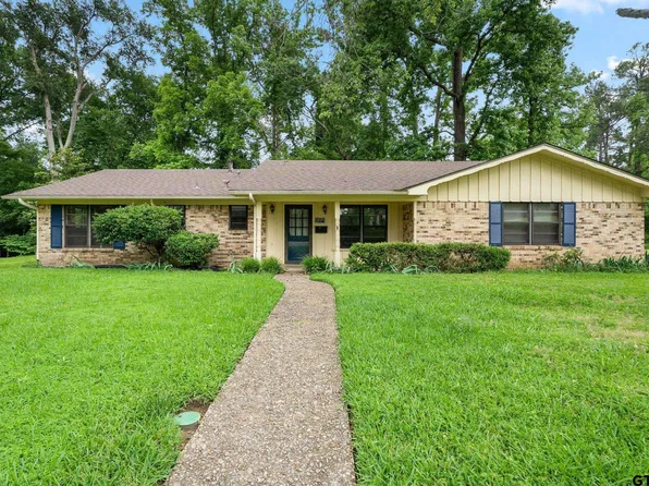 1834 Sampson Dr, Tyler, TX 75701