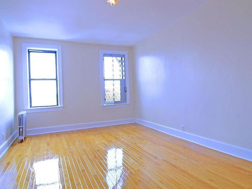 2nd image of 1530 Plimpton Ave APT G